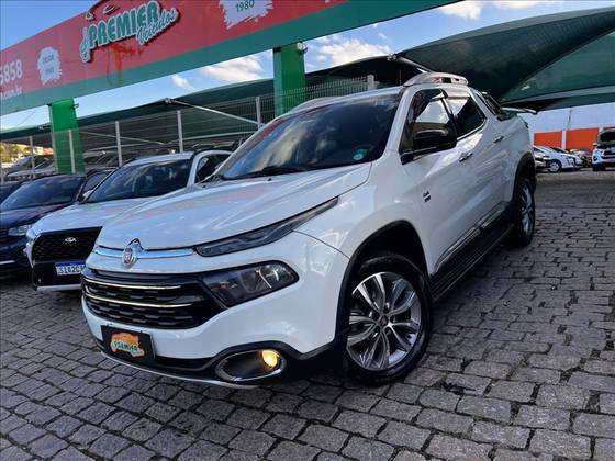 FIAT TORO 2.0 16V TURBO DIESEL VOLCANO 4WD AT9 FIAT TORO 2.0 16V TURBO DIESEL VOLCANO 4WD AT9